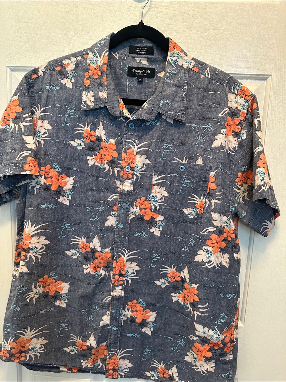 Eighty Eight Gray Short-Sleeve Floral Button-Down with Orange Accents